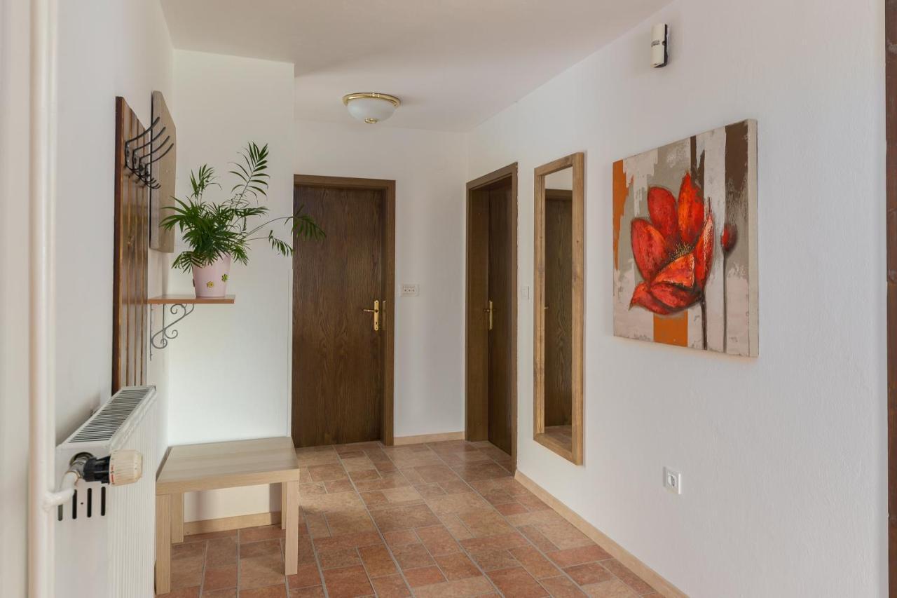 Apartment Valy - Free Bikes, Relaxing Terrace & Near 布莱德 外观 照片